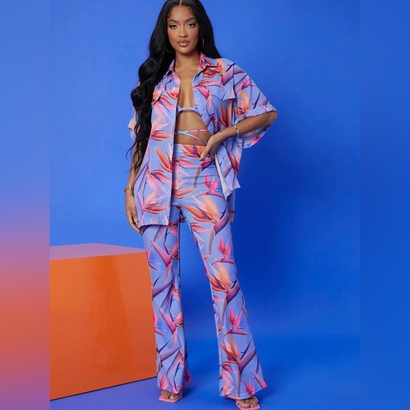 Set - Picture 2 of 3